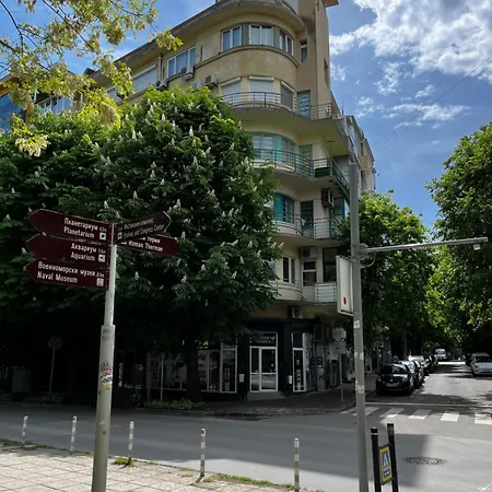 Glarus With Infinity Sea View Apartamento