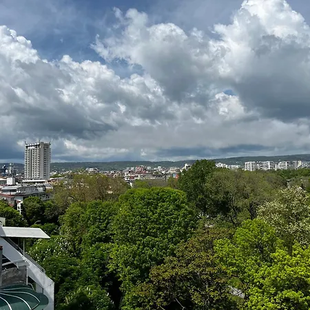 Apartment Glarus Wiht Infinity Sea View Varna
