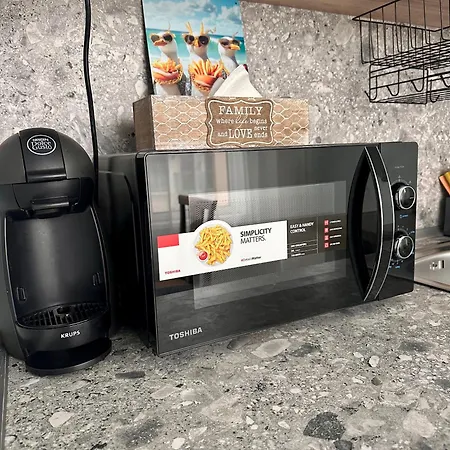 Апартамент Glarus With Infinity Sea View