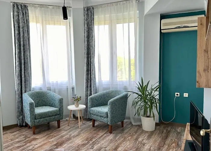 Glarus With Infinity Sea View Apartament