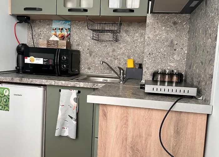 Glarus With Infinity Sea View Apartament